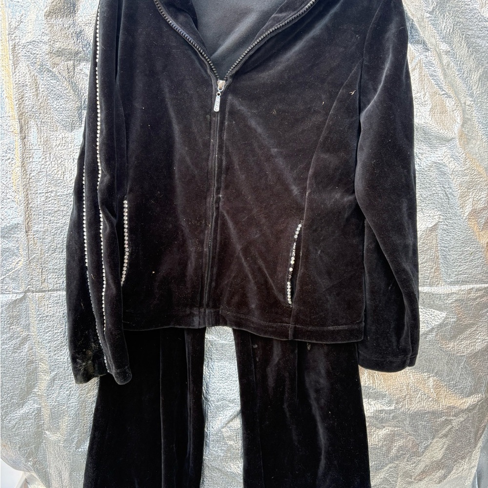 Bloomingdale's Black Cotton Blend Garment